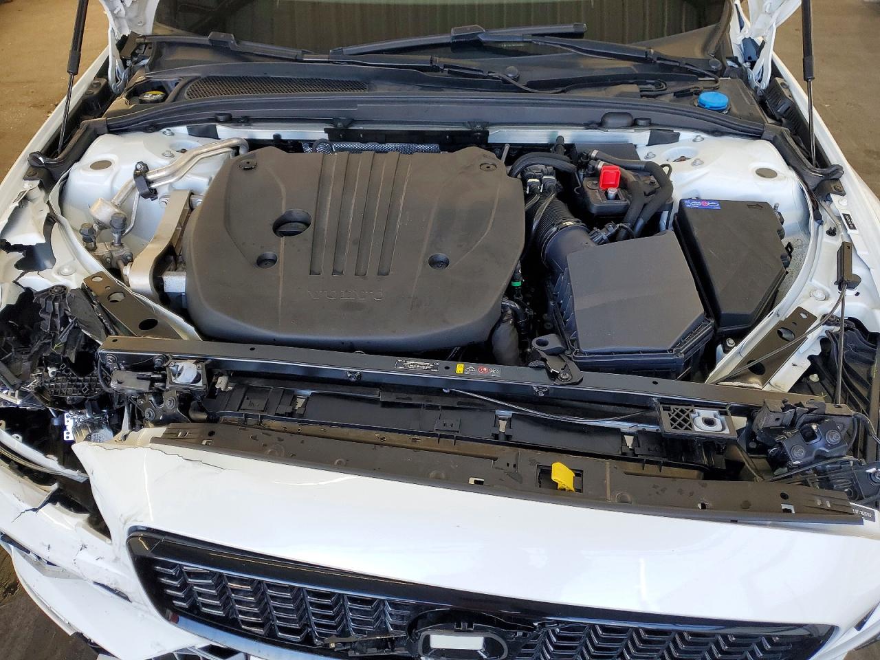 2024 VOLVO S60 PLUS photo 11