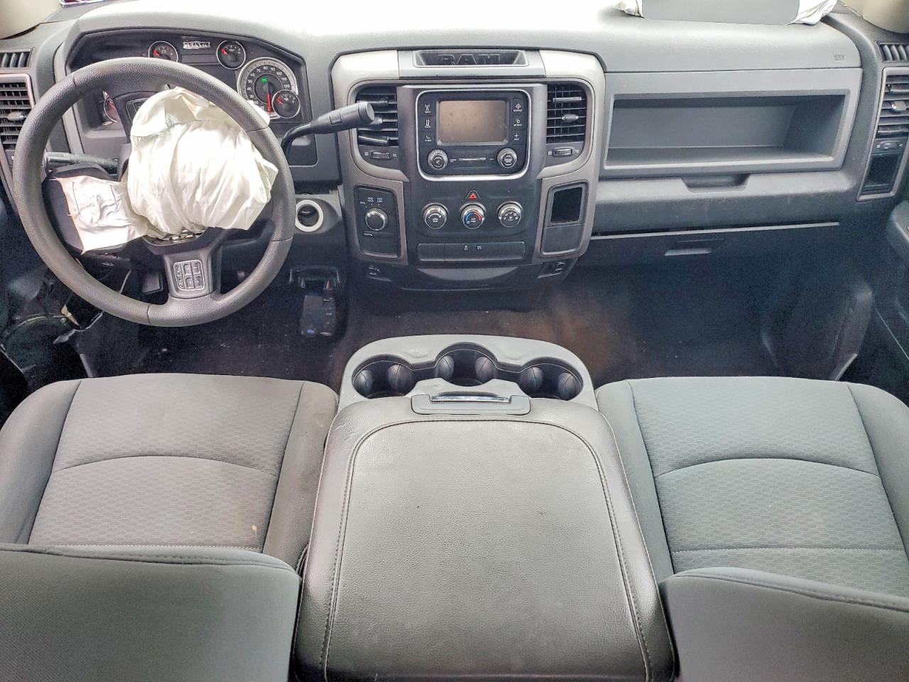 2013 RAM 1500 ST photo 8
