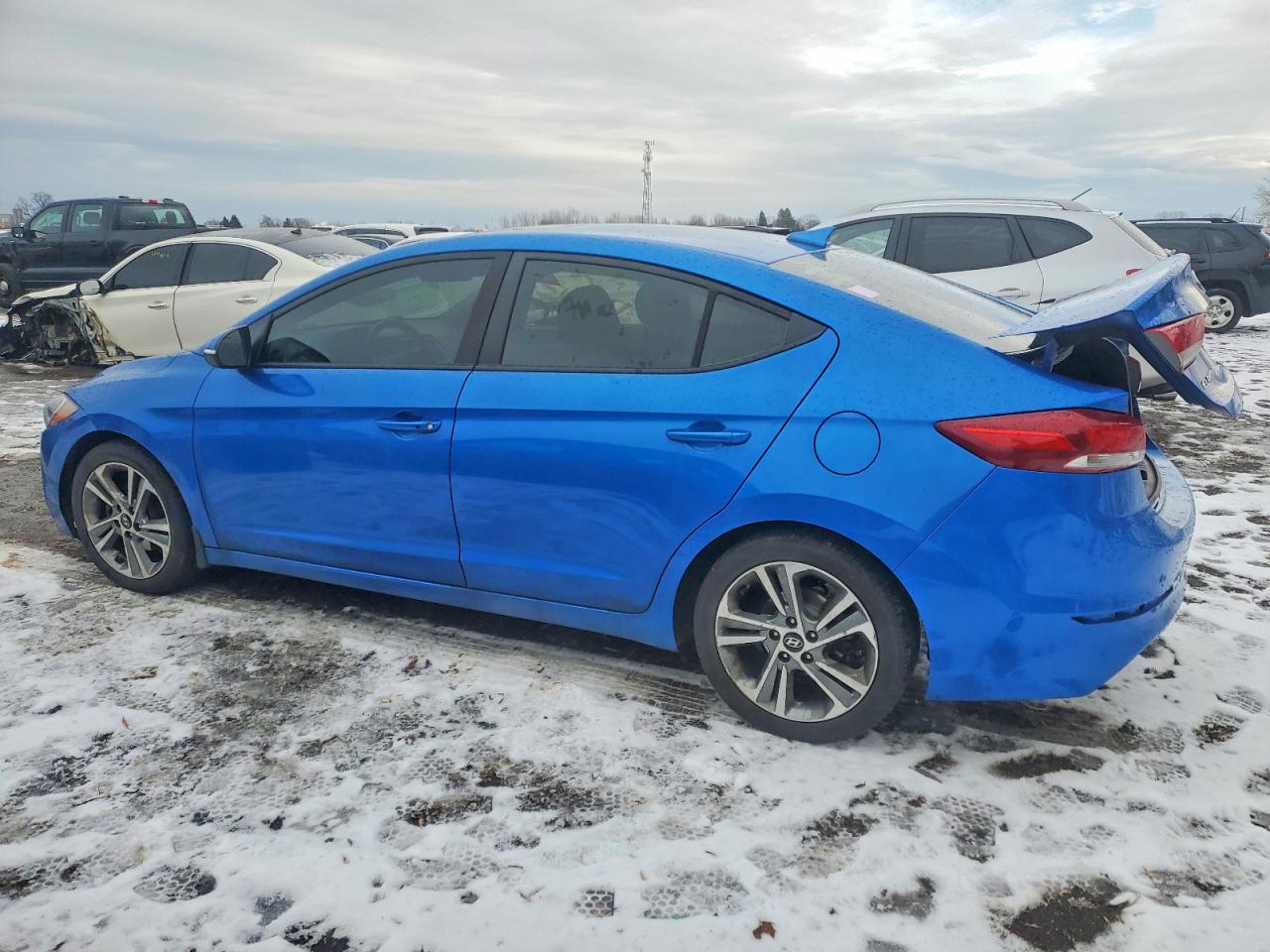2017 HYUNDAI ELANTRA SE photo 3