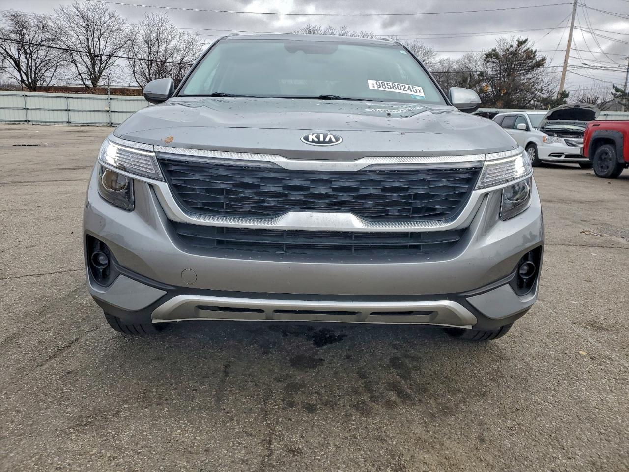 2021 KIA SELTOS EX photo 5