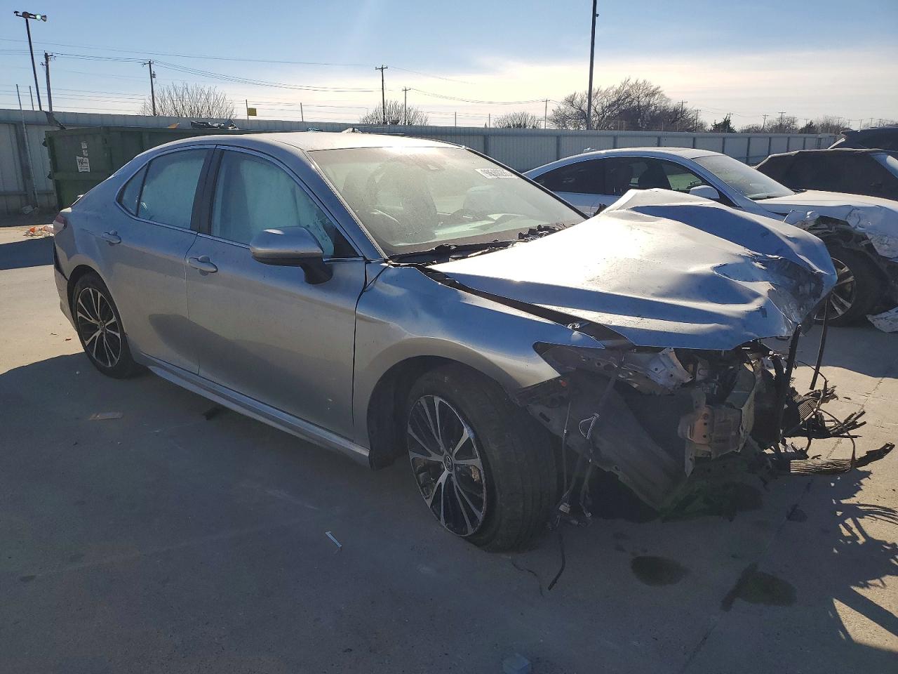 2020 TOYOTA CAMRY SE photo 7
