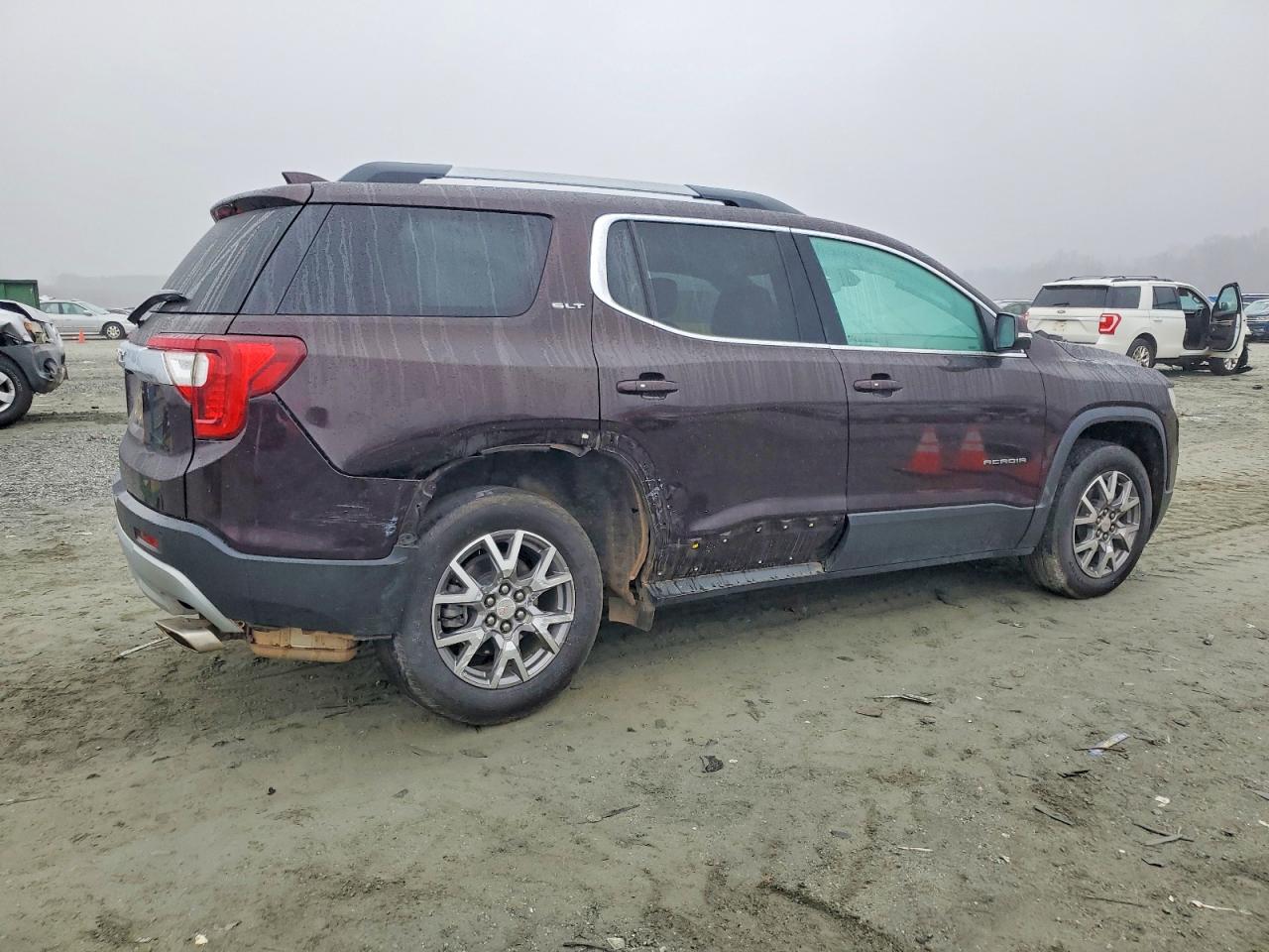 2021 GMC ACADIA SLT photo 3