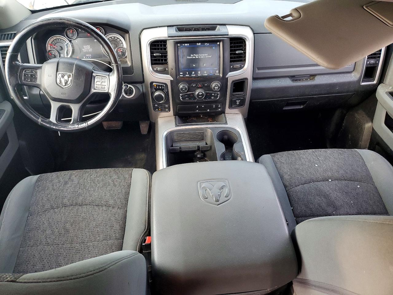 2018 RAM 1500 SLT photo 8
