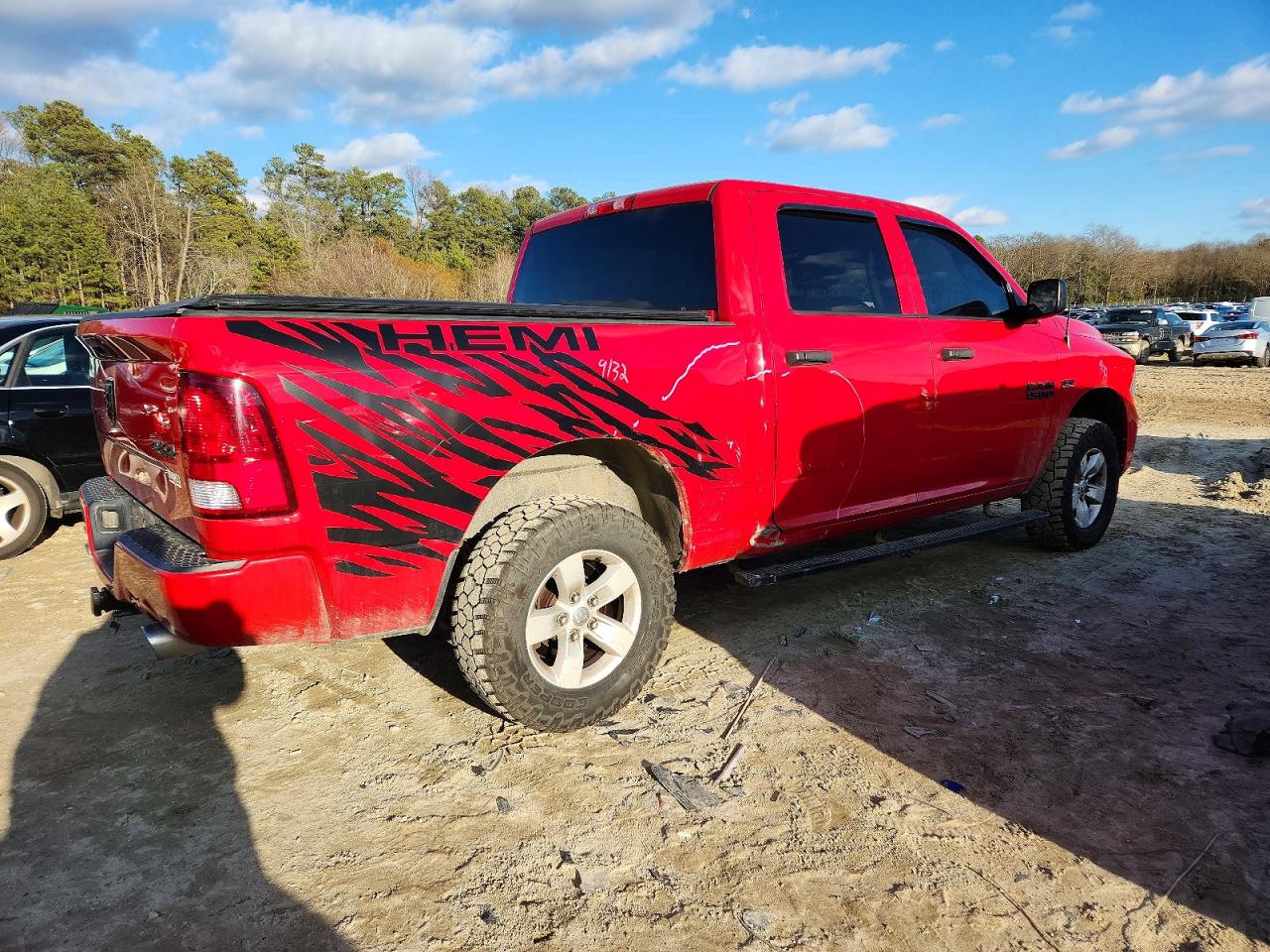 2017 RAM 1500 ST photo 3