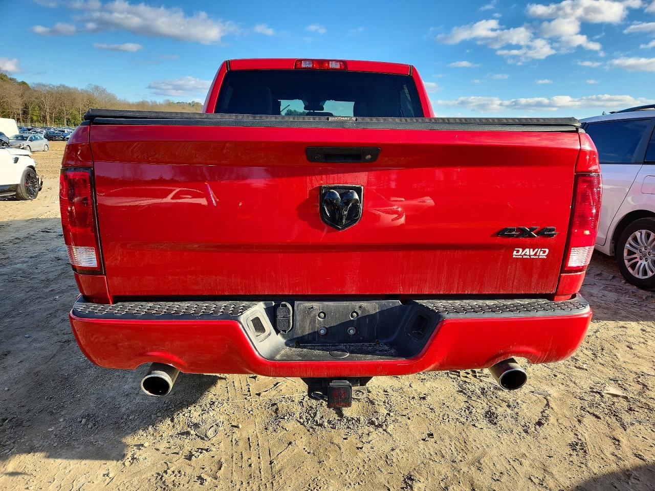 2017 RAM 1500 ST photo 6