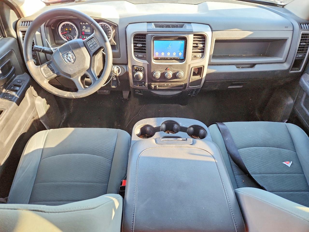 2017 RAM 1500 ST photo 8