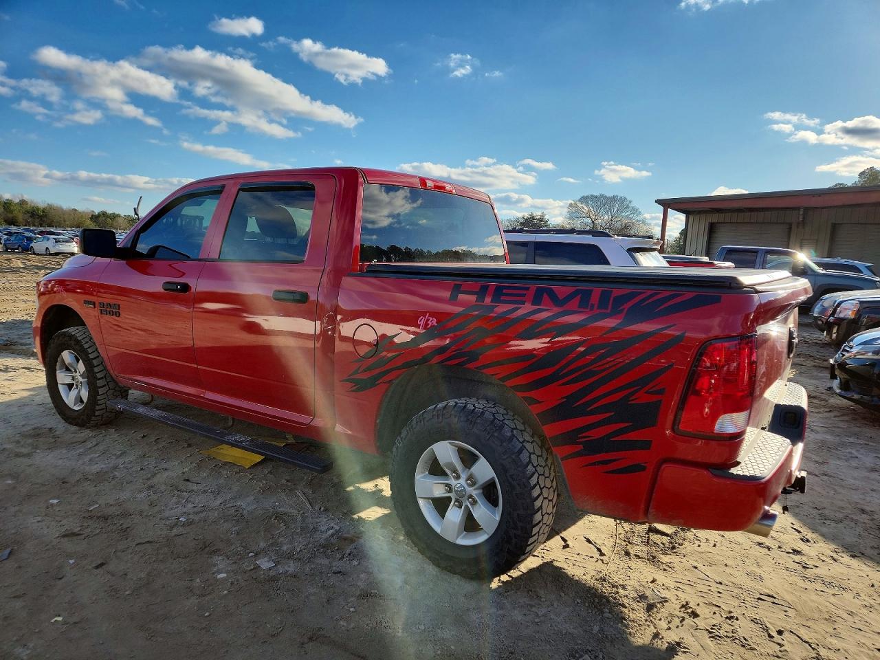2017 RAM 1500 ST photo 2