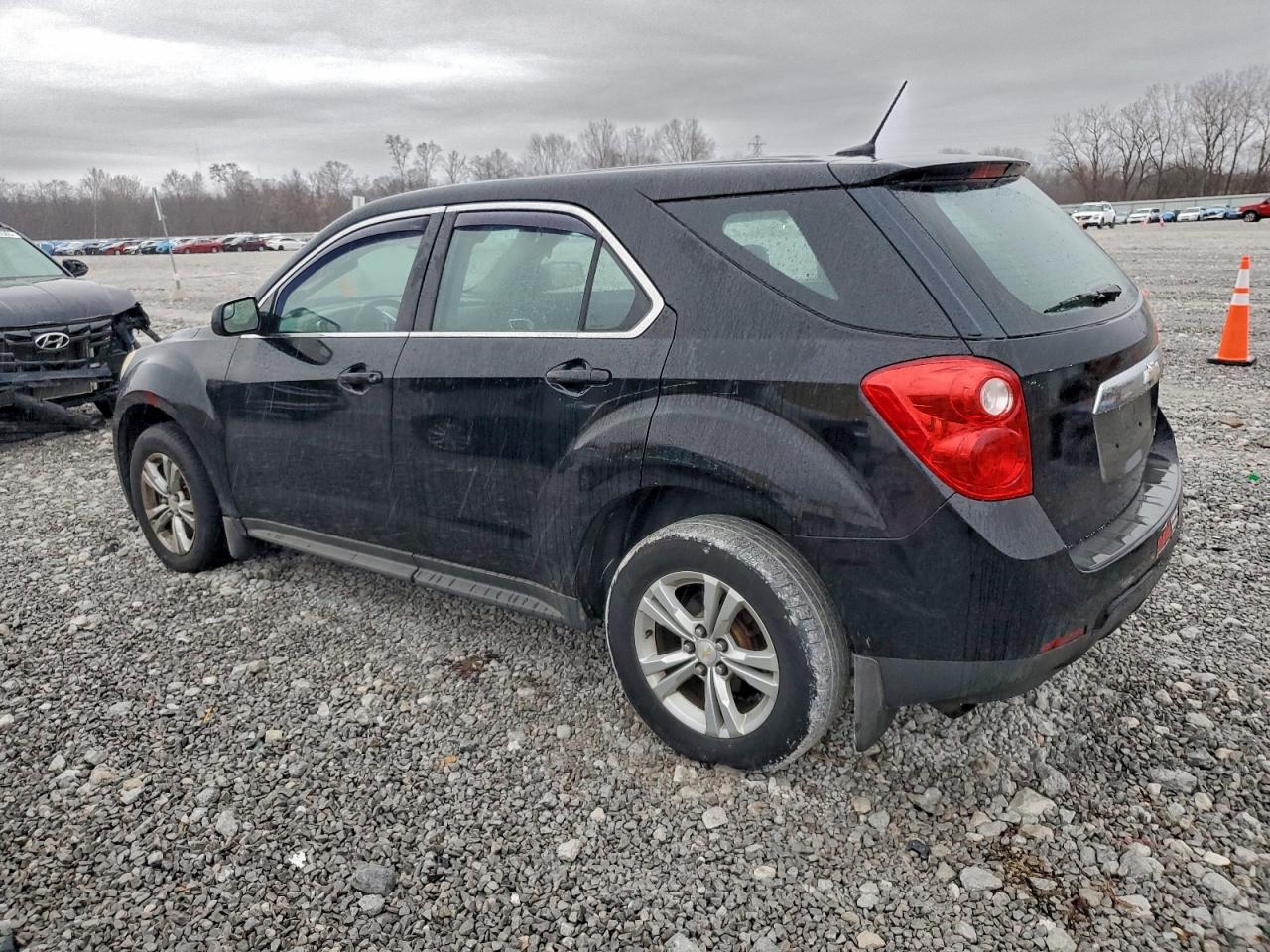 2014 CHEVROLET EQUINOX LS photo 2