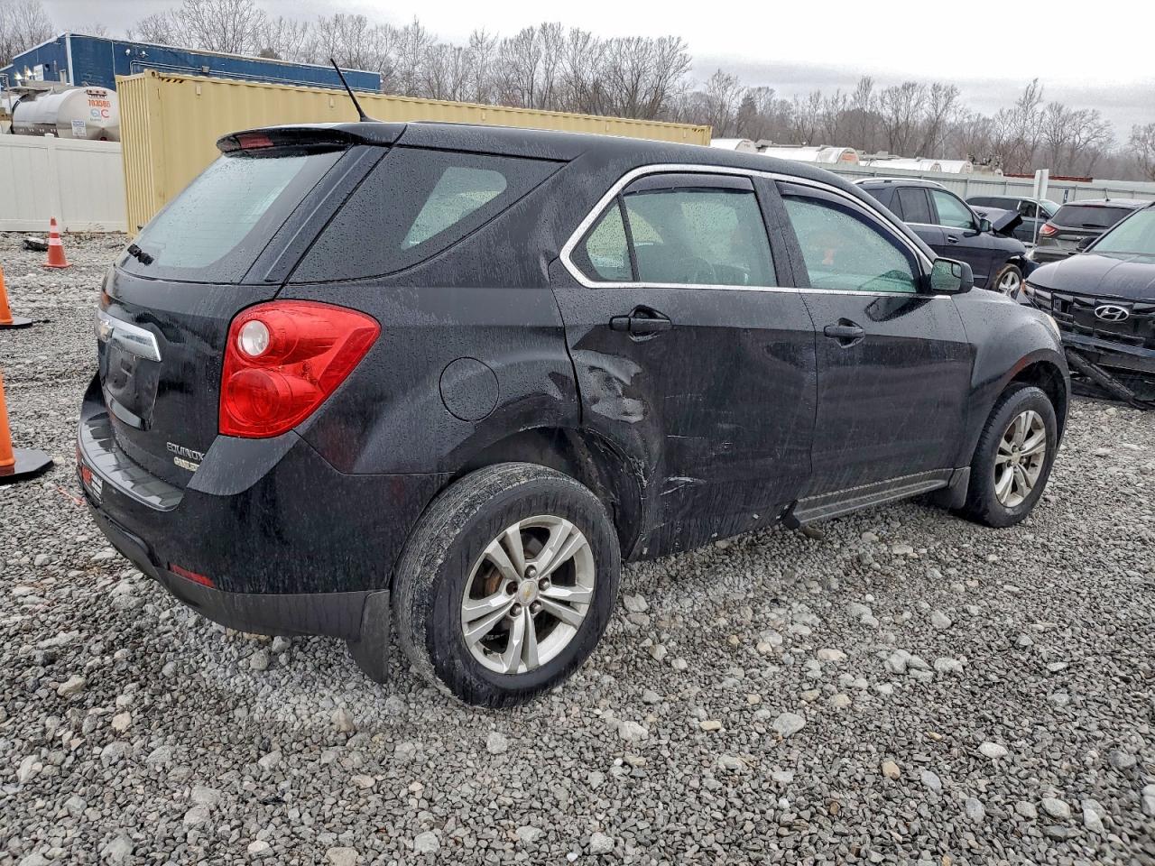 2014 CHEVROLET EQUINOX LS photo 3