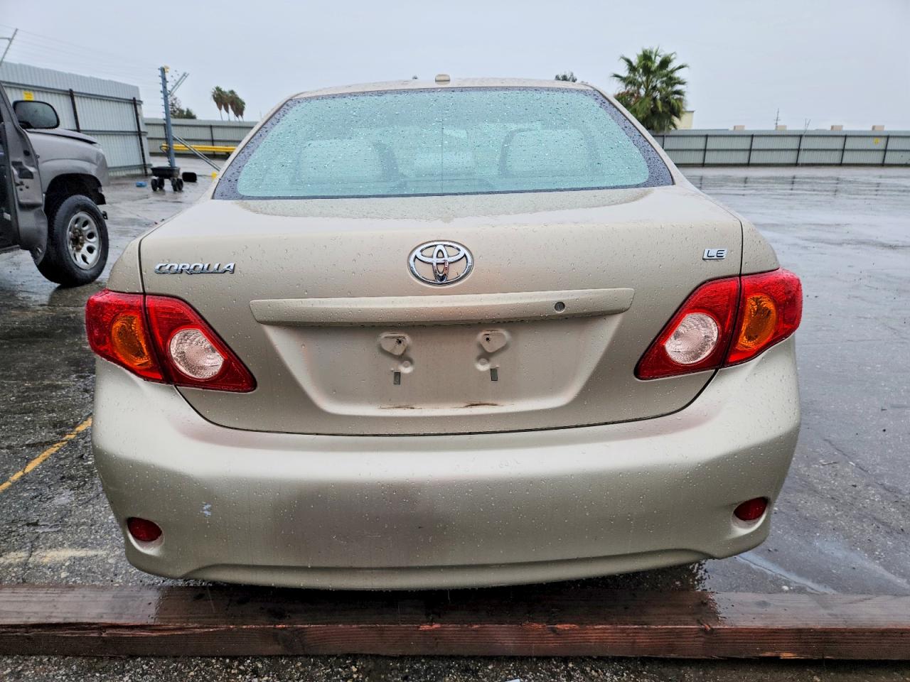2010 TOYOTA COROLLA BASE photo 6