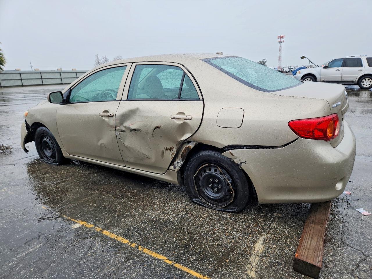 2010 TOYOTA COROLLA BASE photo 2