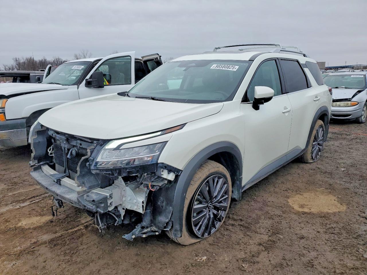 2023 NISSAN PATHFINDER