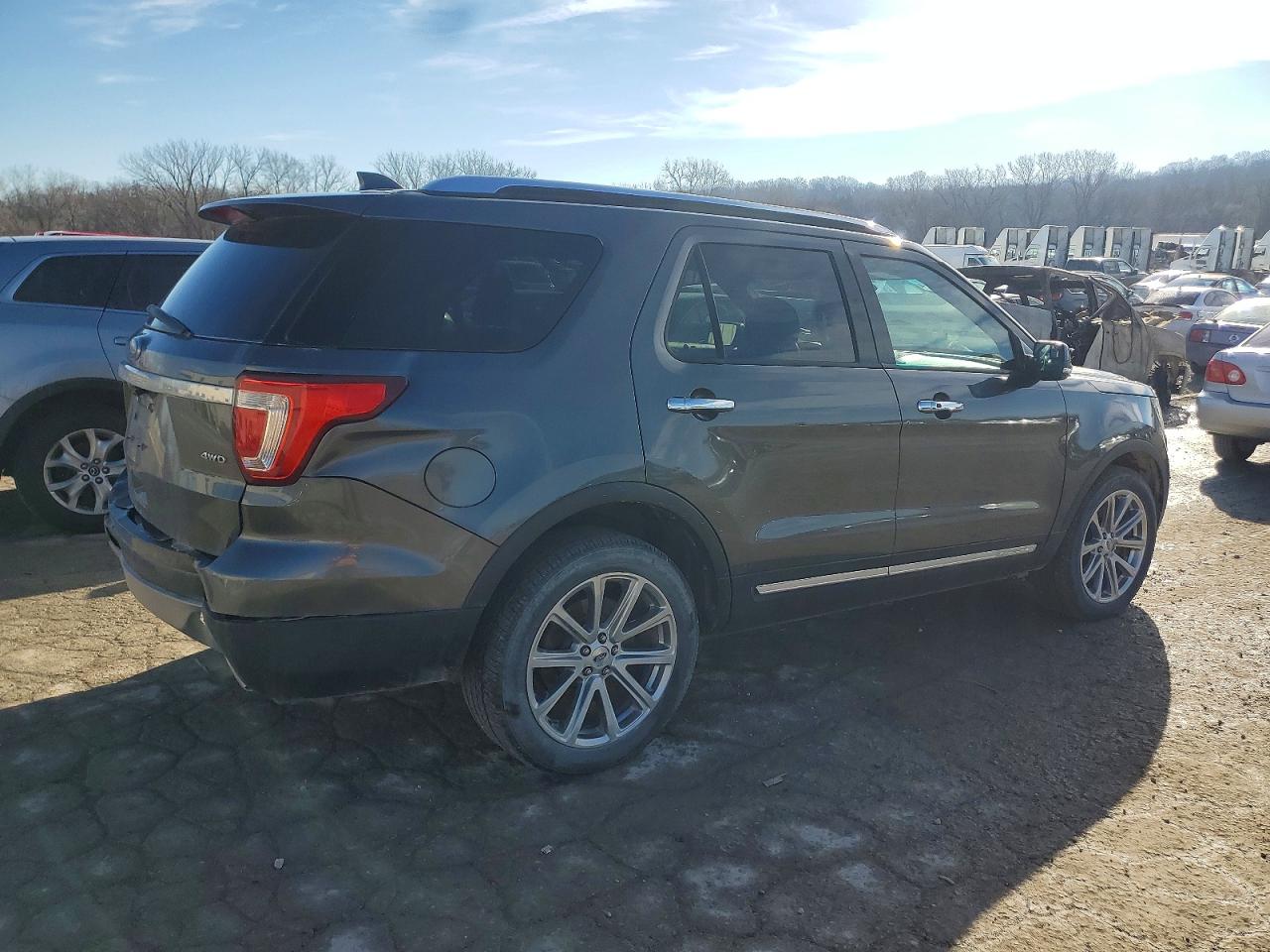 2016 FORD EXPLORER LIMITED photo 3