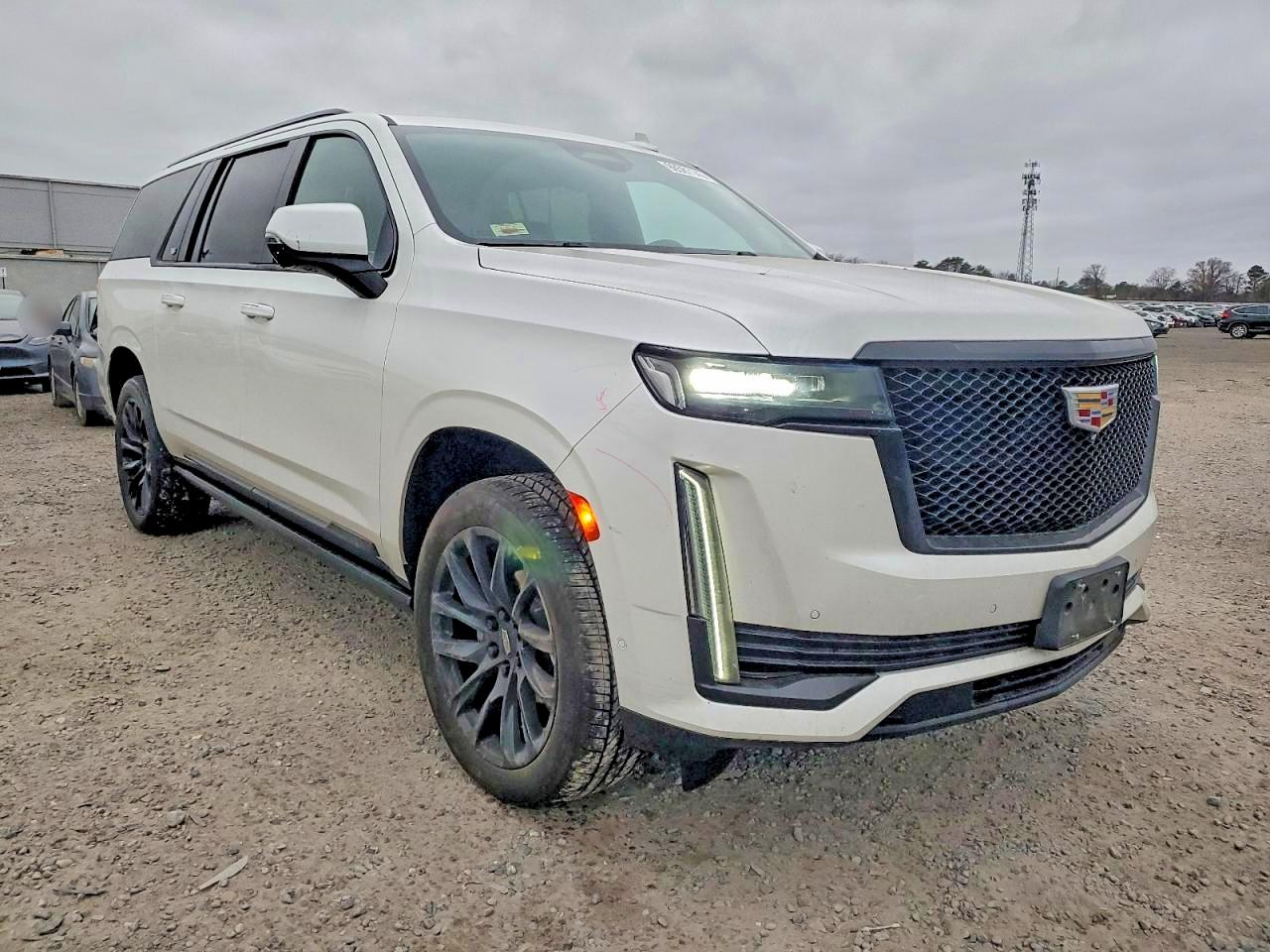 2021 CADILLAC ESCALADE ESV SPORT PLATINUM photo 4