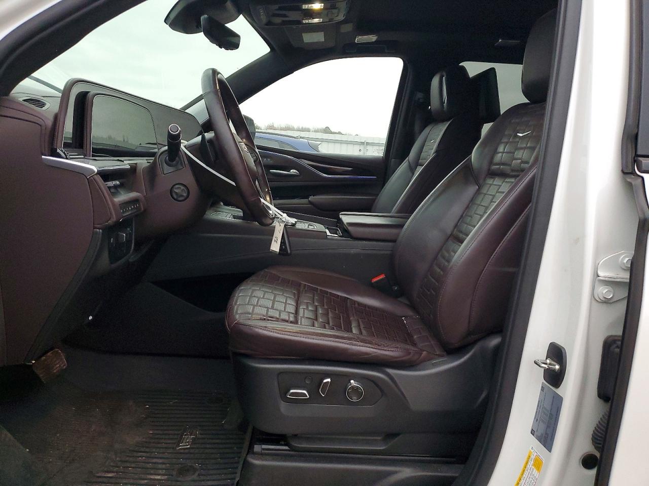 2021 CADILLAC ESCALADE ESV SPORT PLATINUM photo 7