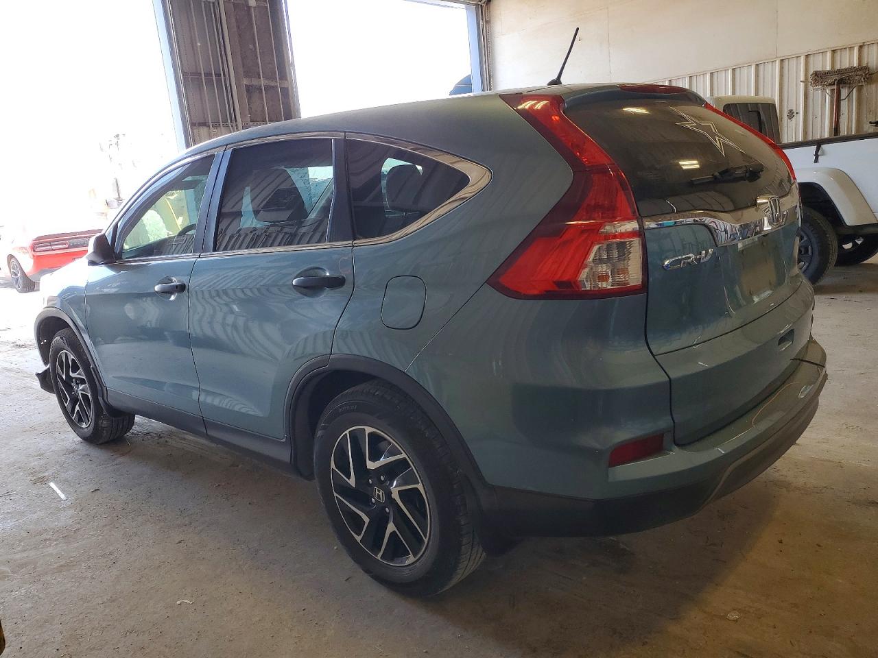 2016 HONDA CR-V SE photo 2