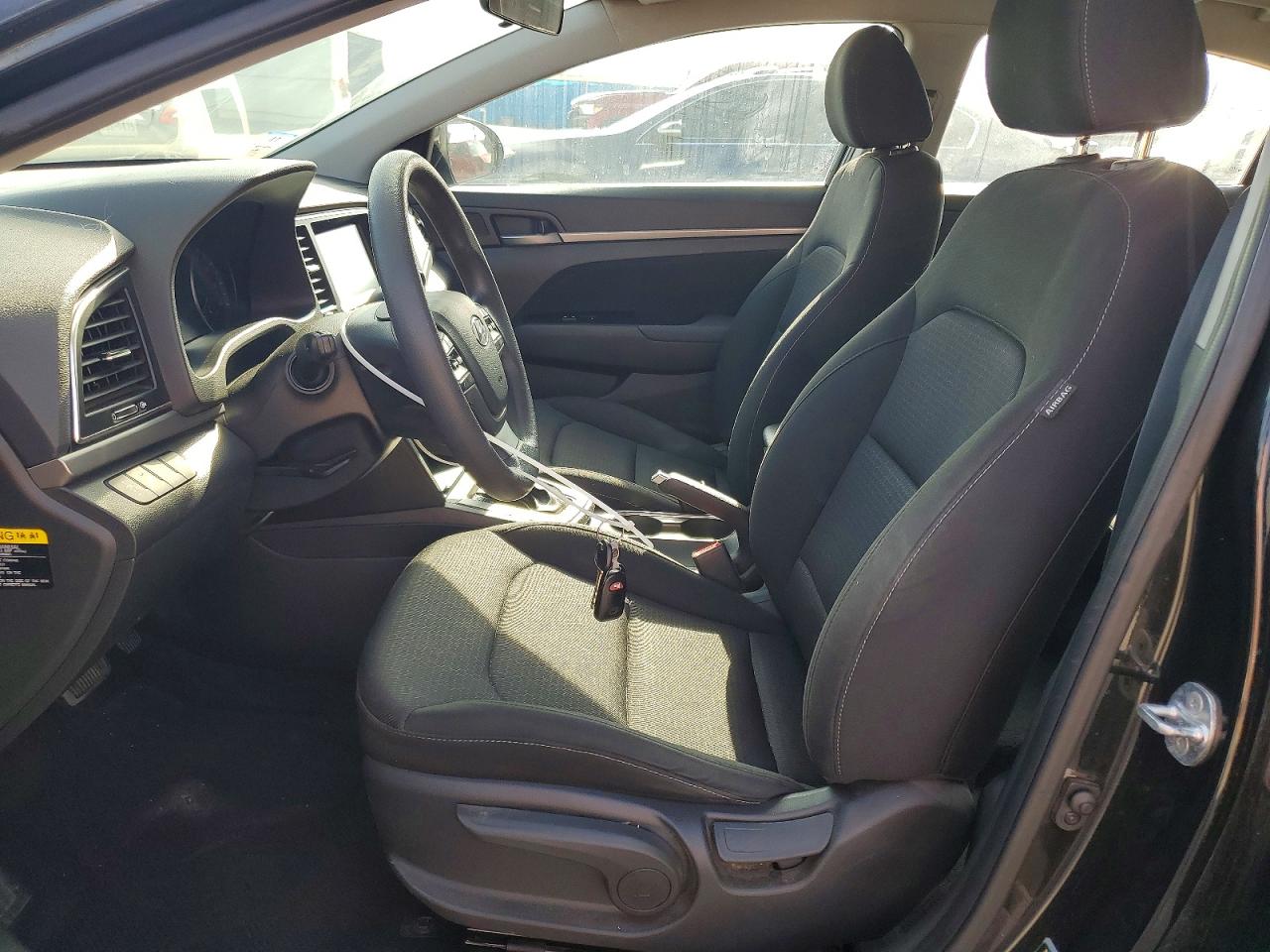 2018 HYUNDAI ELANTRA SEL photo 7