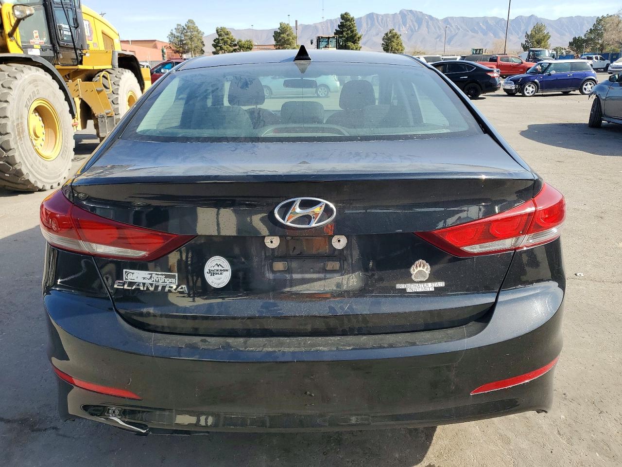 2018 HYUNDAI ELANTRA SEL photo 6