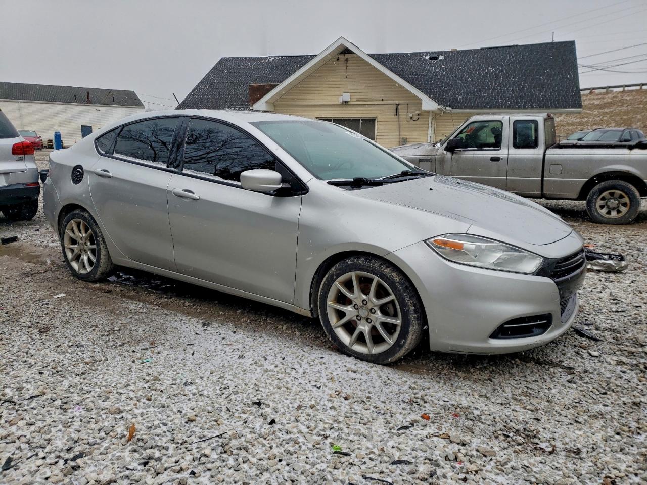 2013 DODGE DART SXT photo 4