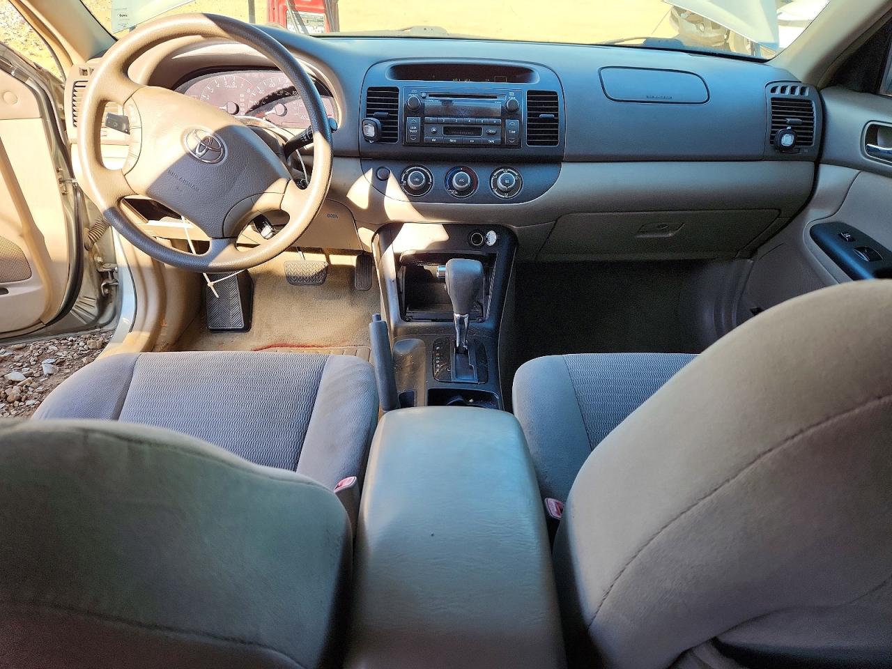 2006 TOYOTA CAMRY LE photo 8