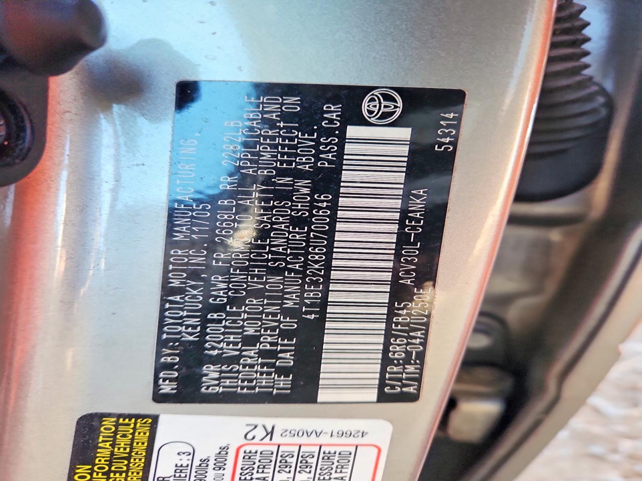 2006 TOYOTA CAMRY LE photo 12