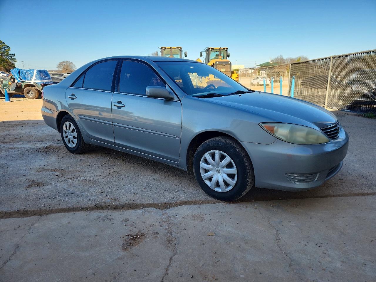 2006 TOYOTA CAMRY LE photo 4