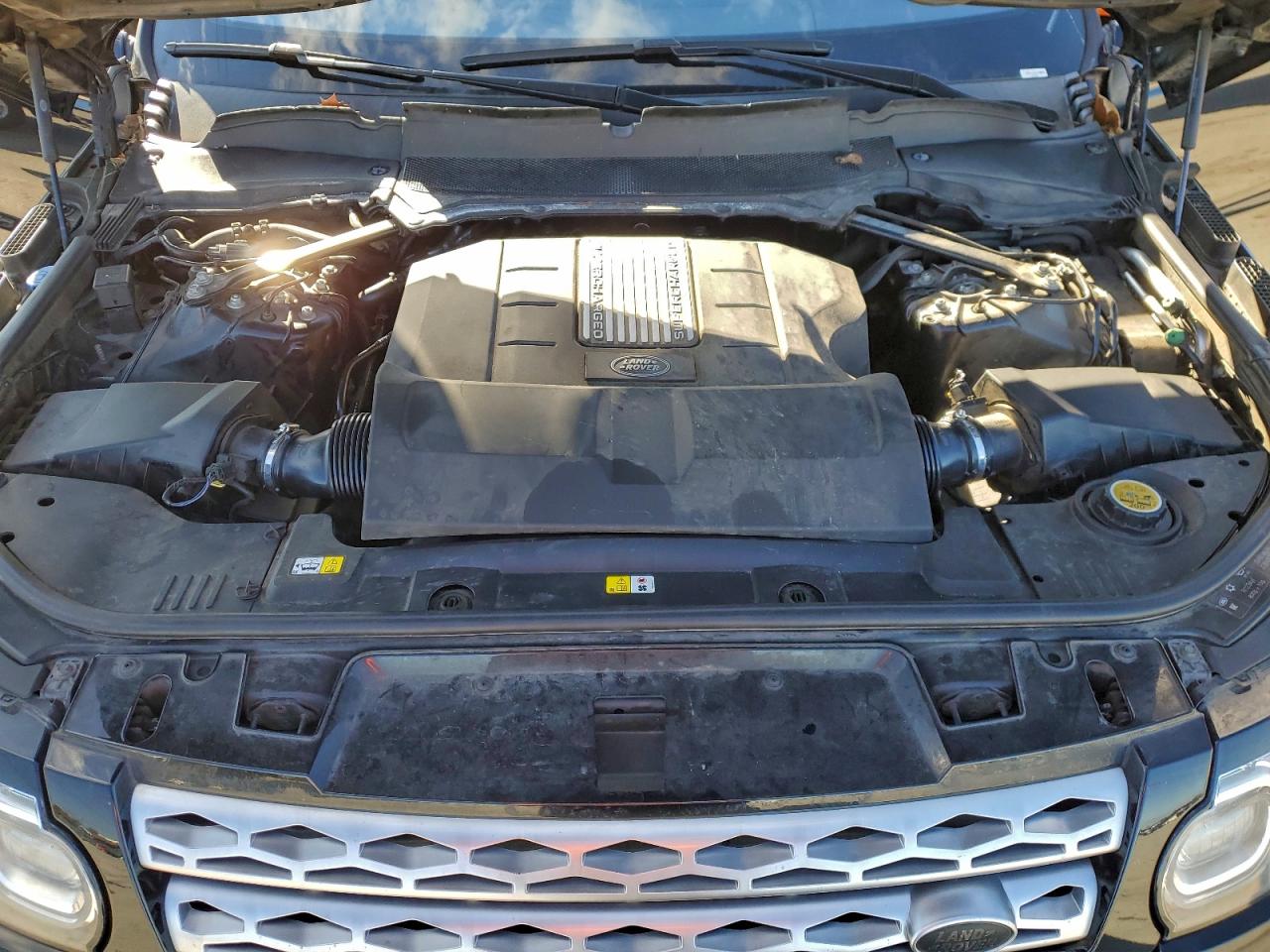 2017 LAND ROVER RANGE ROVER SPORT HSE photo 12