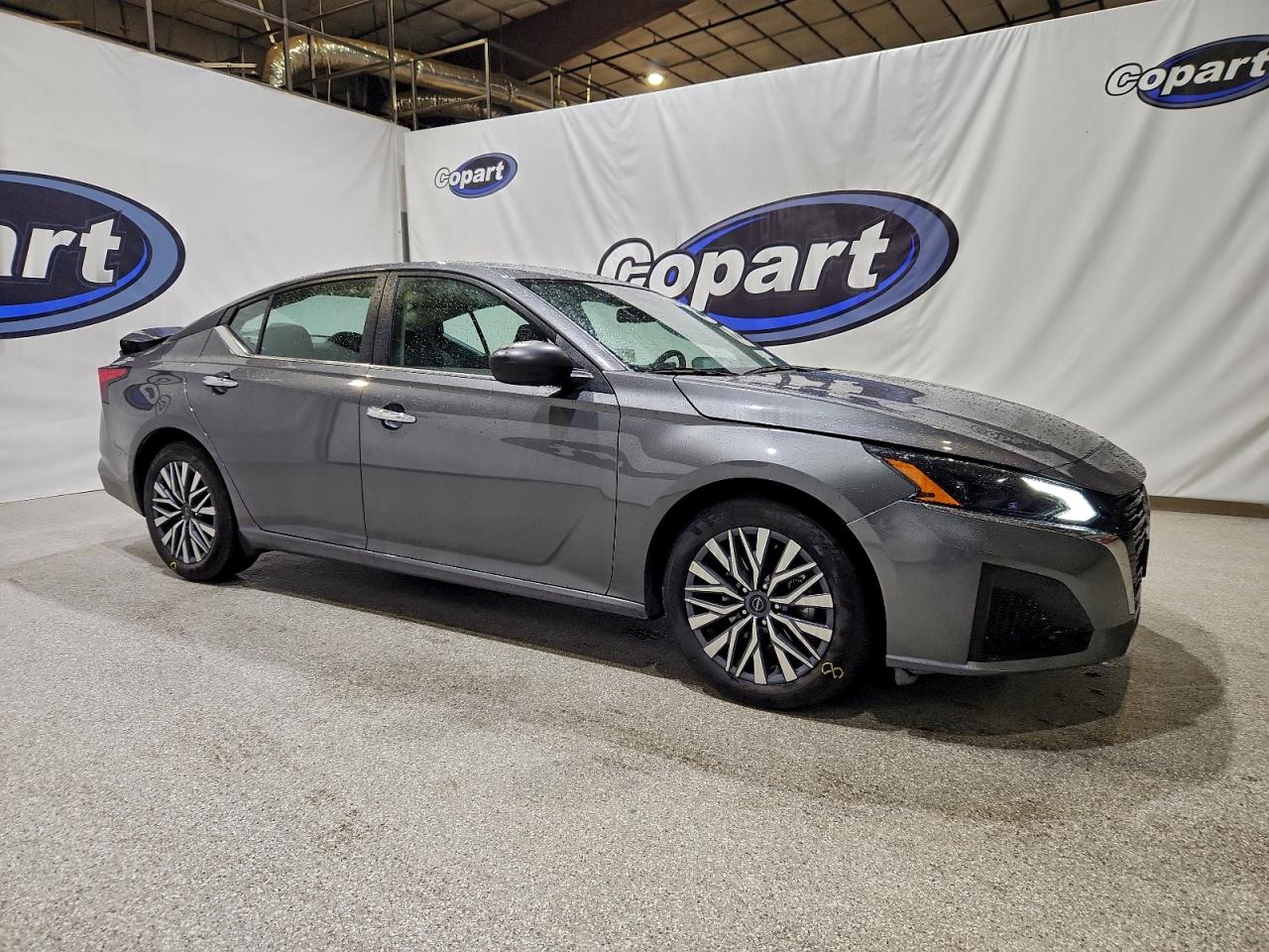2025 NISSAN ALTIMA SV photo 4
