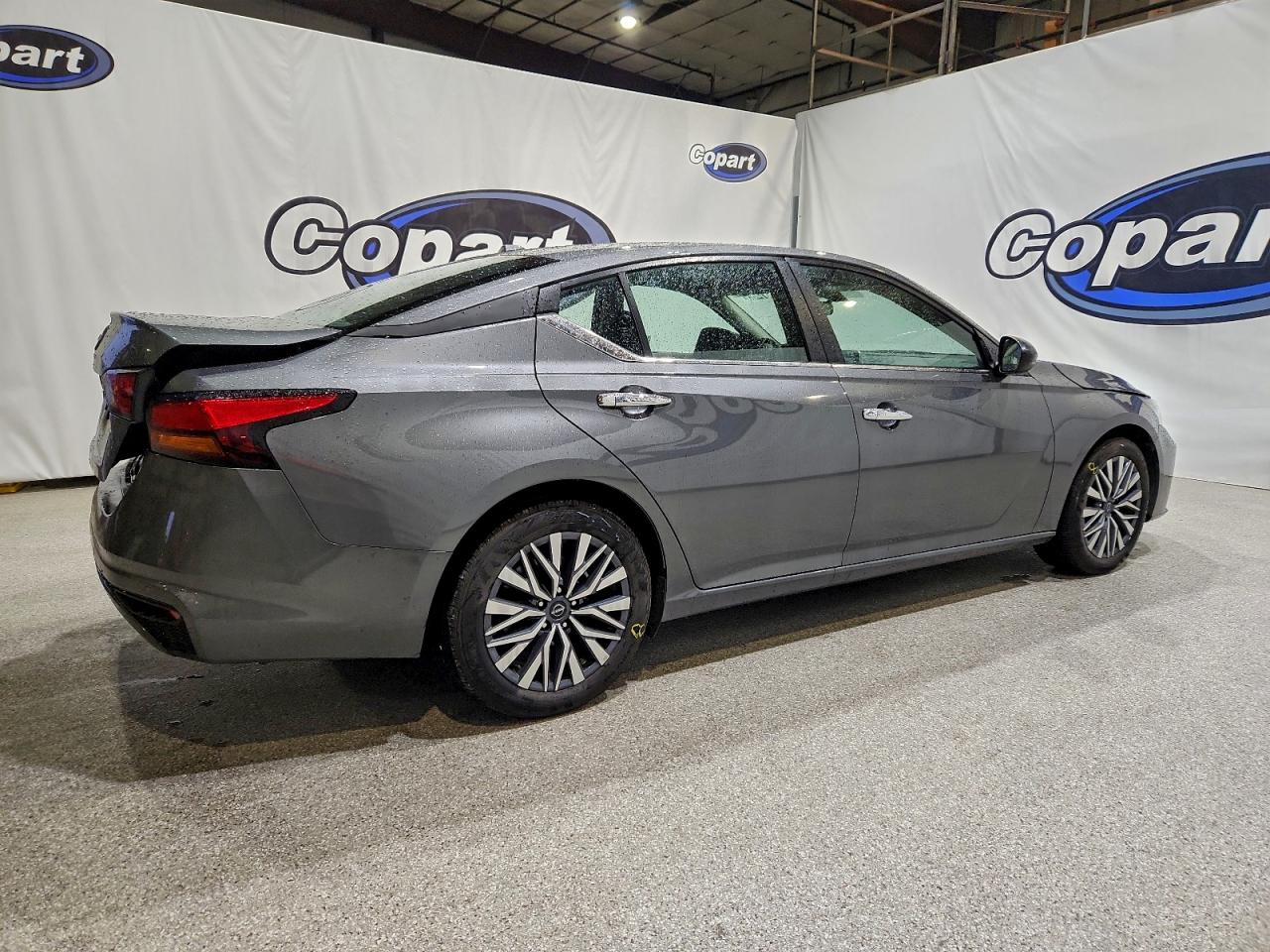 2025 NISSAN ALTIMA SV photo 3
