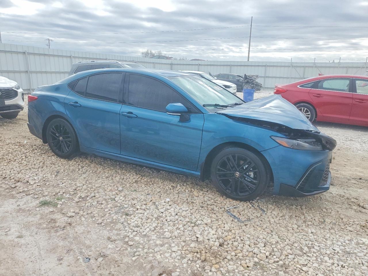 2025 TOYOTA CAMRY XSE photo 4