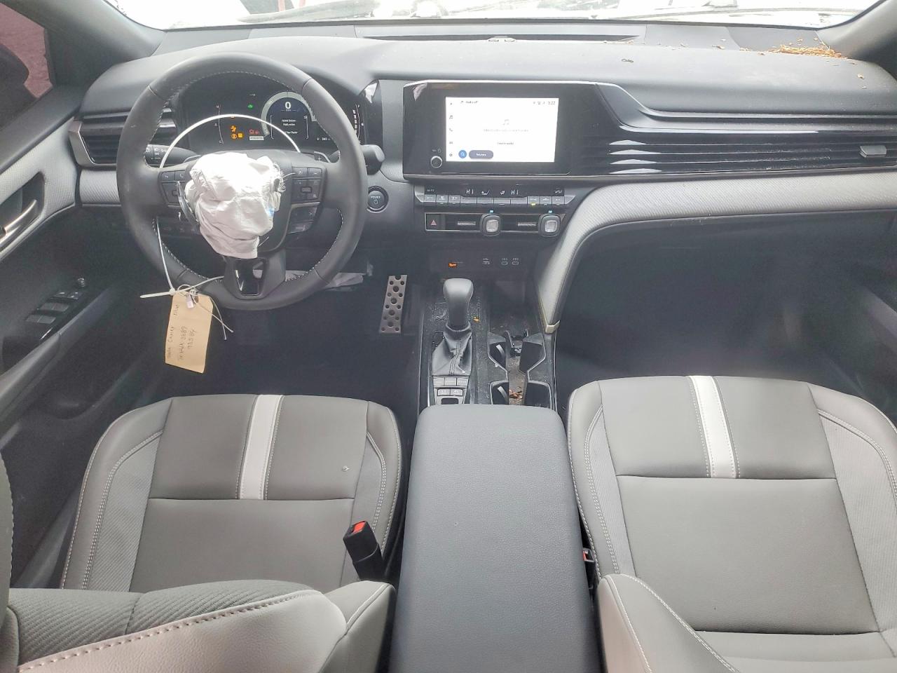 2025 TOYOTA CAMRY XSE photo 8
