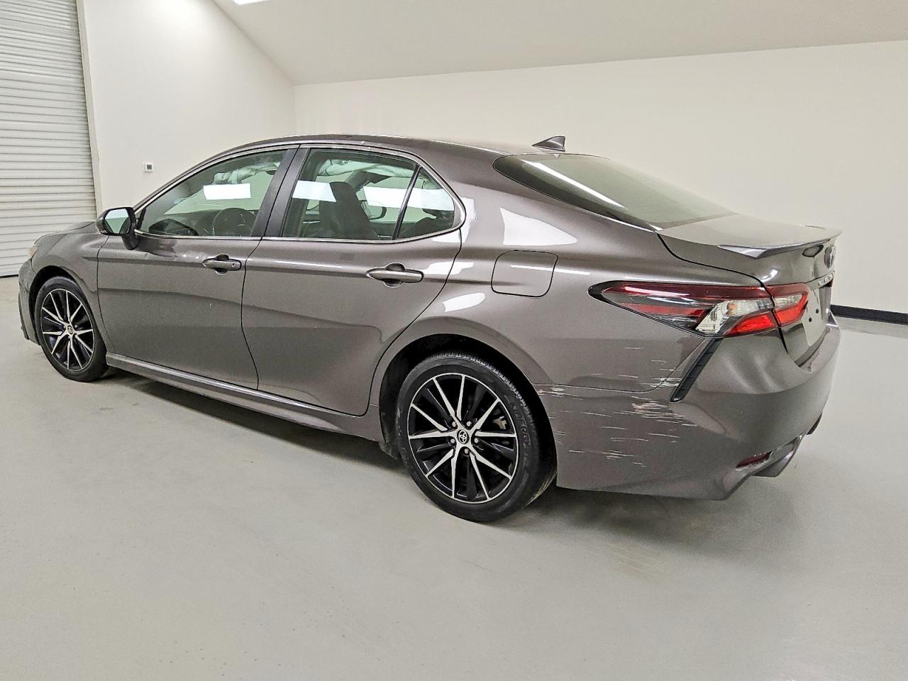 2023 TOYOTA CAMRY SE NIGHT SHADE photo 2