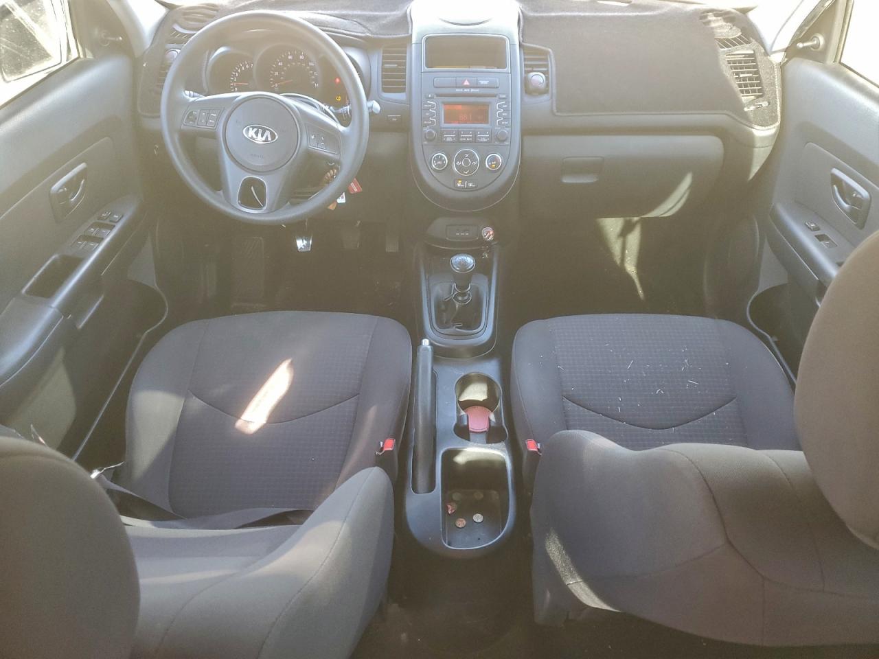 2013 KIA SOUL photo 8