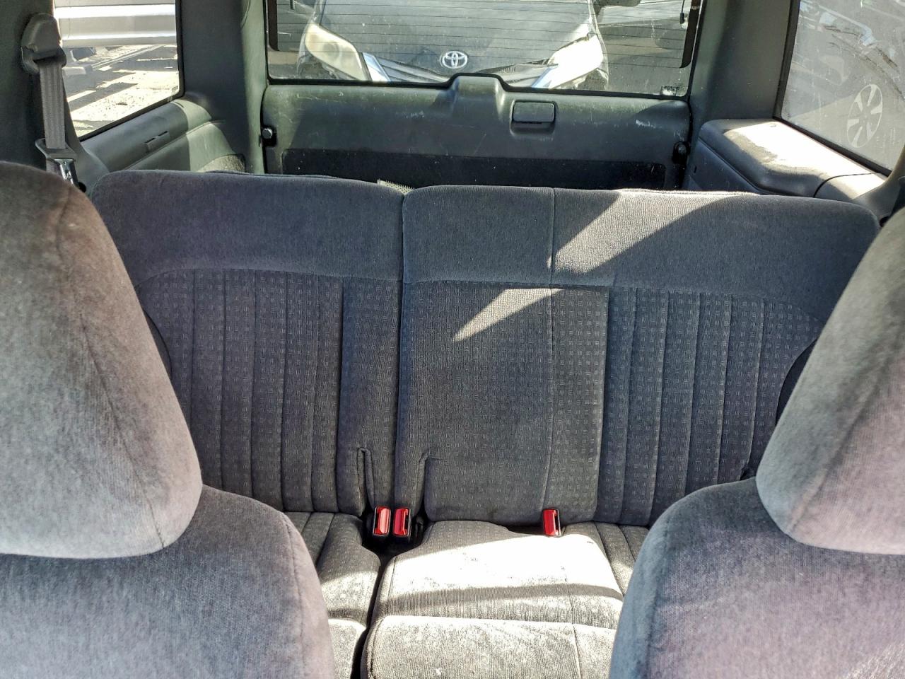 2002 CHEVROLET BLAZER photo 10