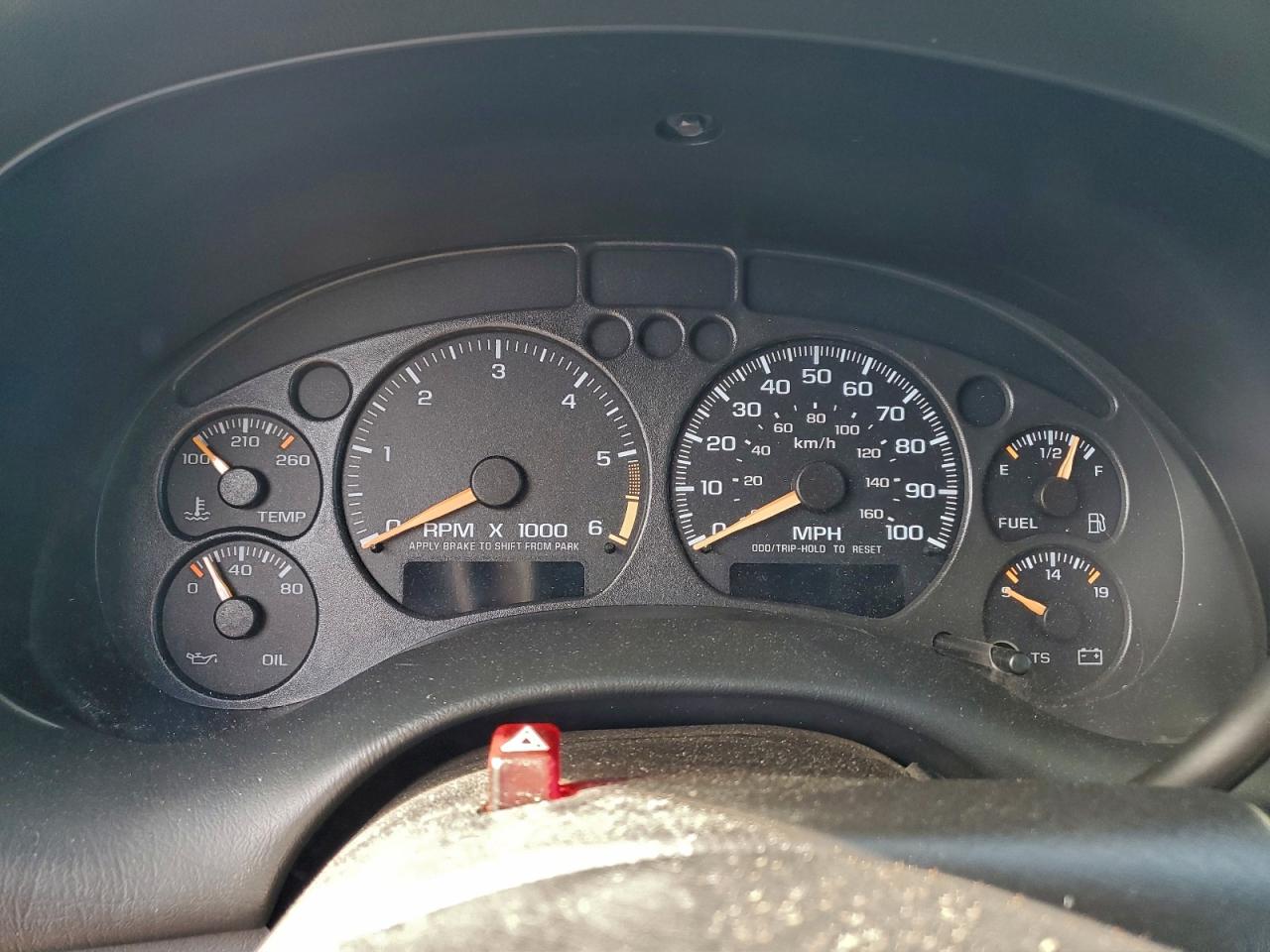 2002 CHEVROLET BLAZER photo 9