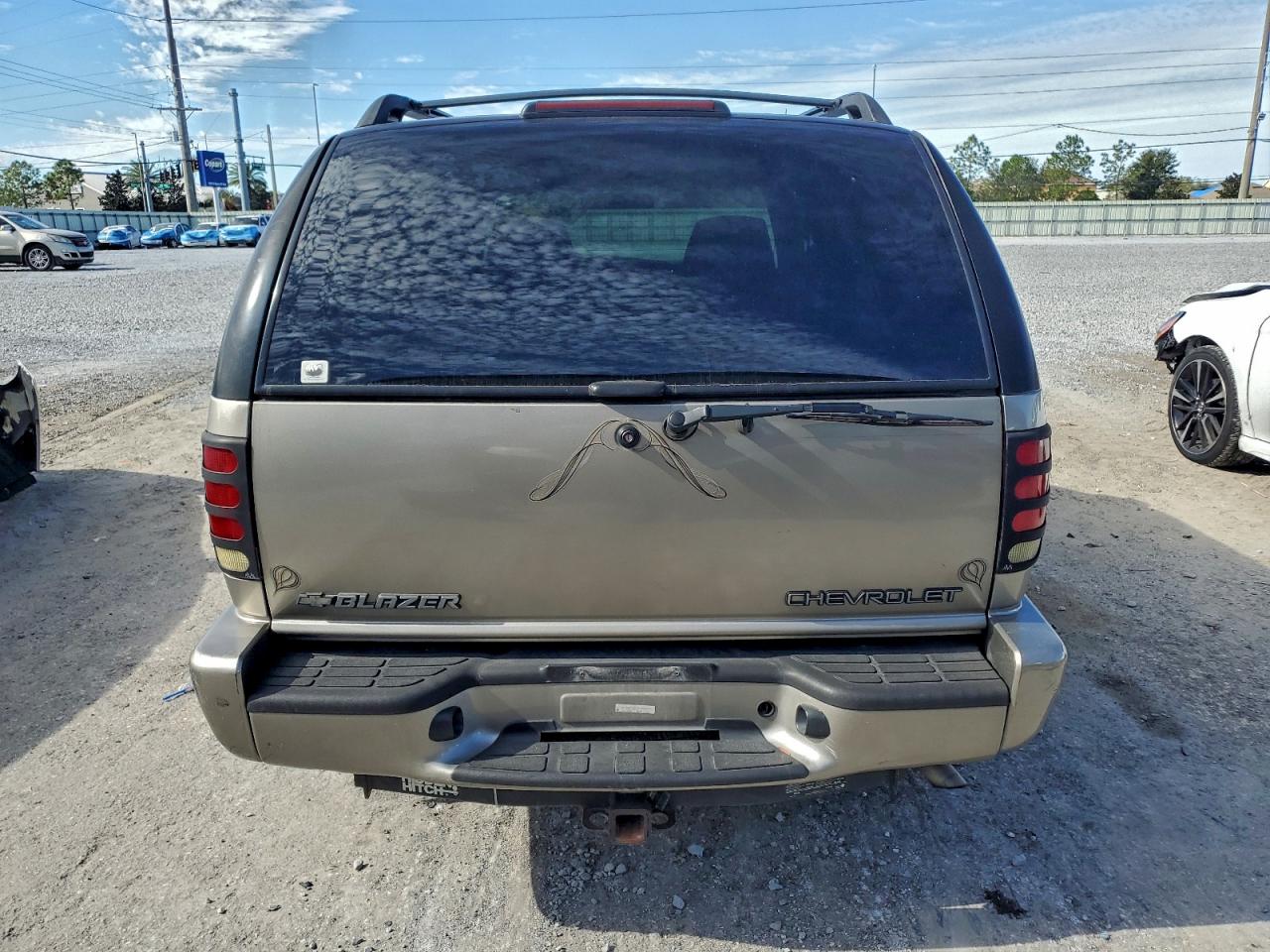 2002 CHEVROLET BLAZER photo 6