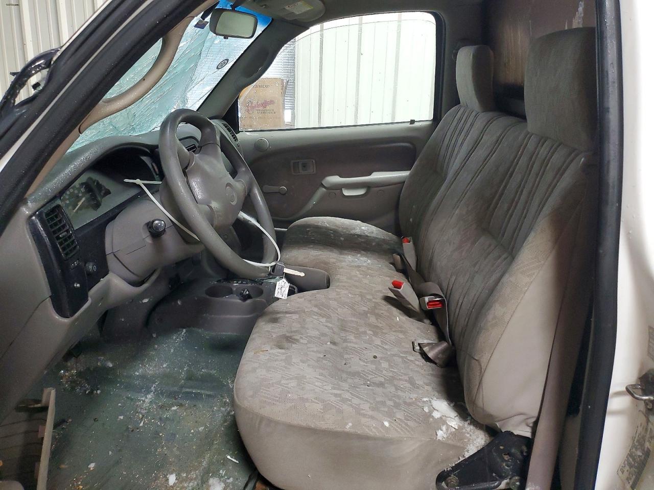 2002 TOYOTA TACOMA photo 7