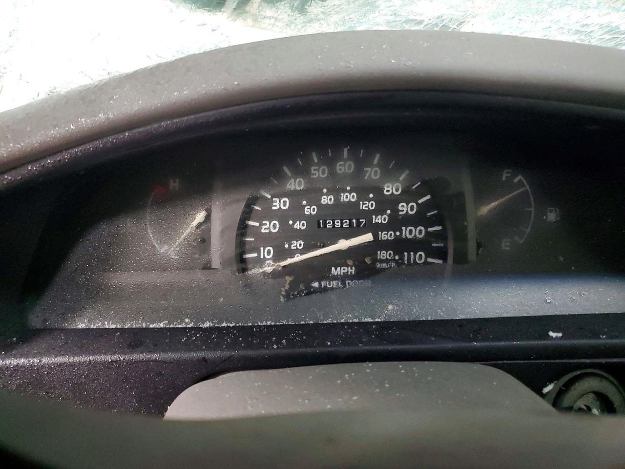 2002 TOYOTA TACOMA photo 9