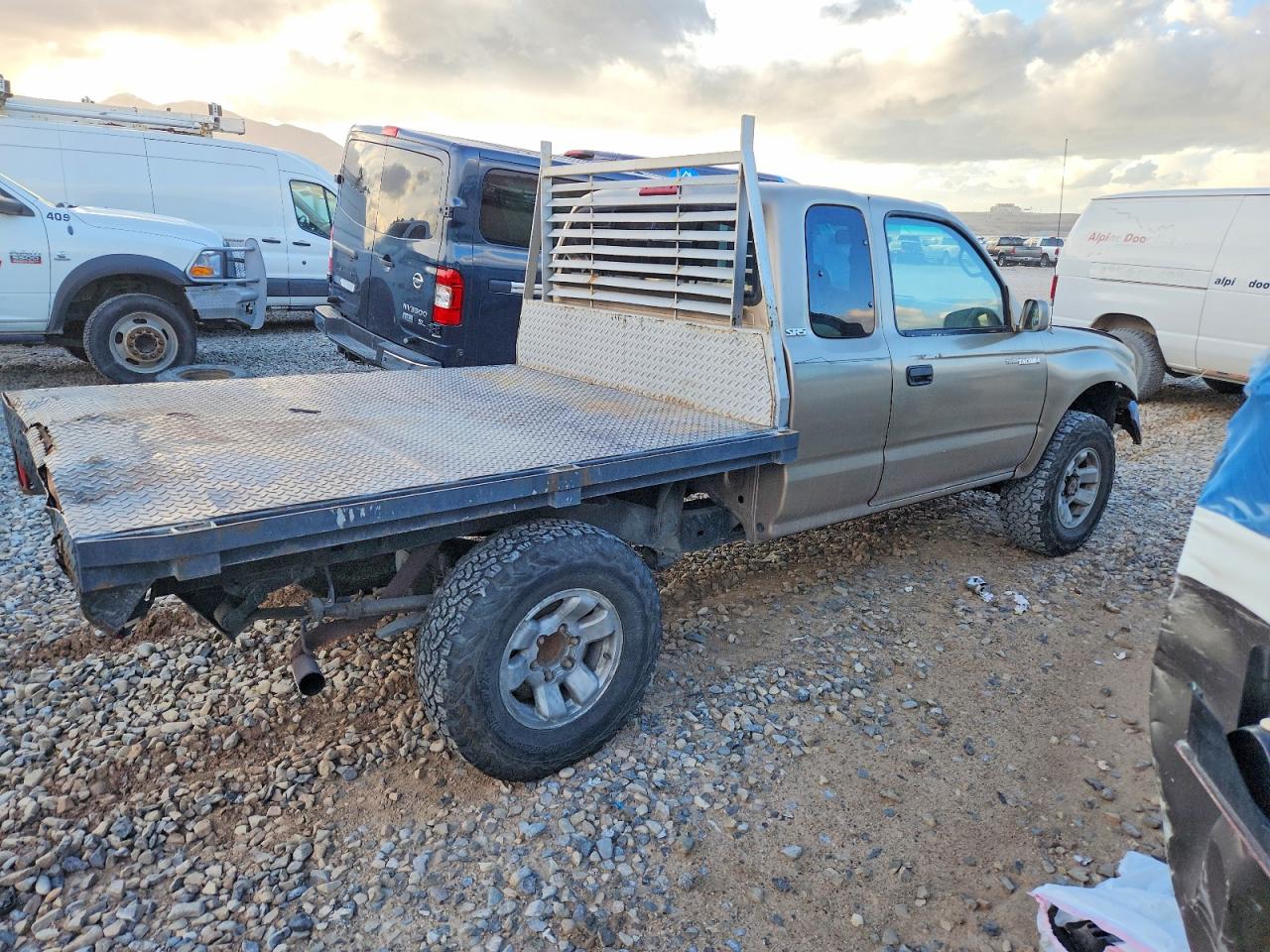 1999 TOYOTA TACOMA XTRACAB photo 7