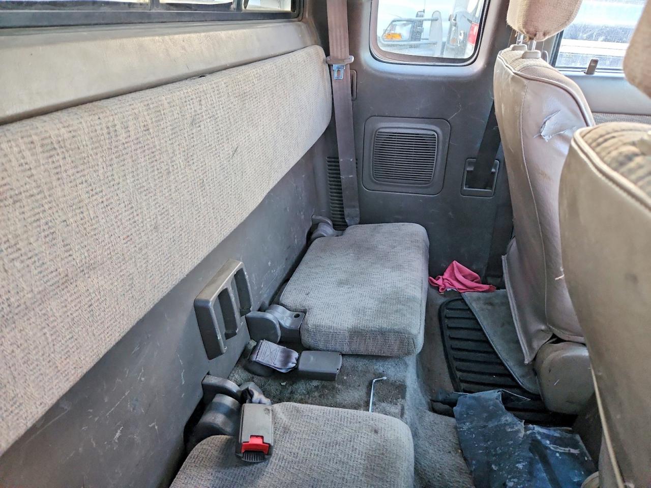 1999 TOYOTA TACOMA XTRACAB photo 28