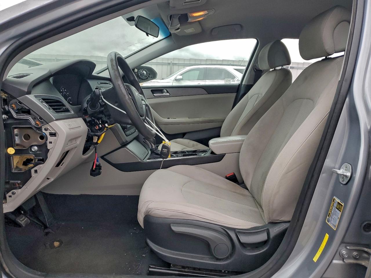 2015 HYUNDAI SONATA SE photo 7