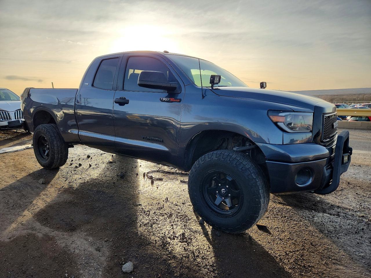 2010 TOYOTA TUNDRA DOUBLE CAB SR5 photo 4