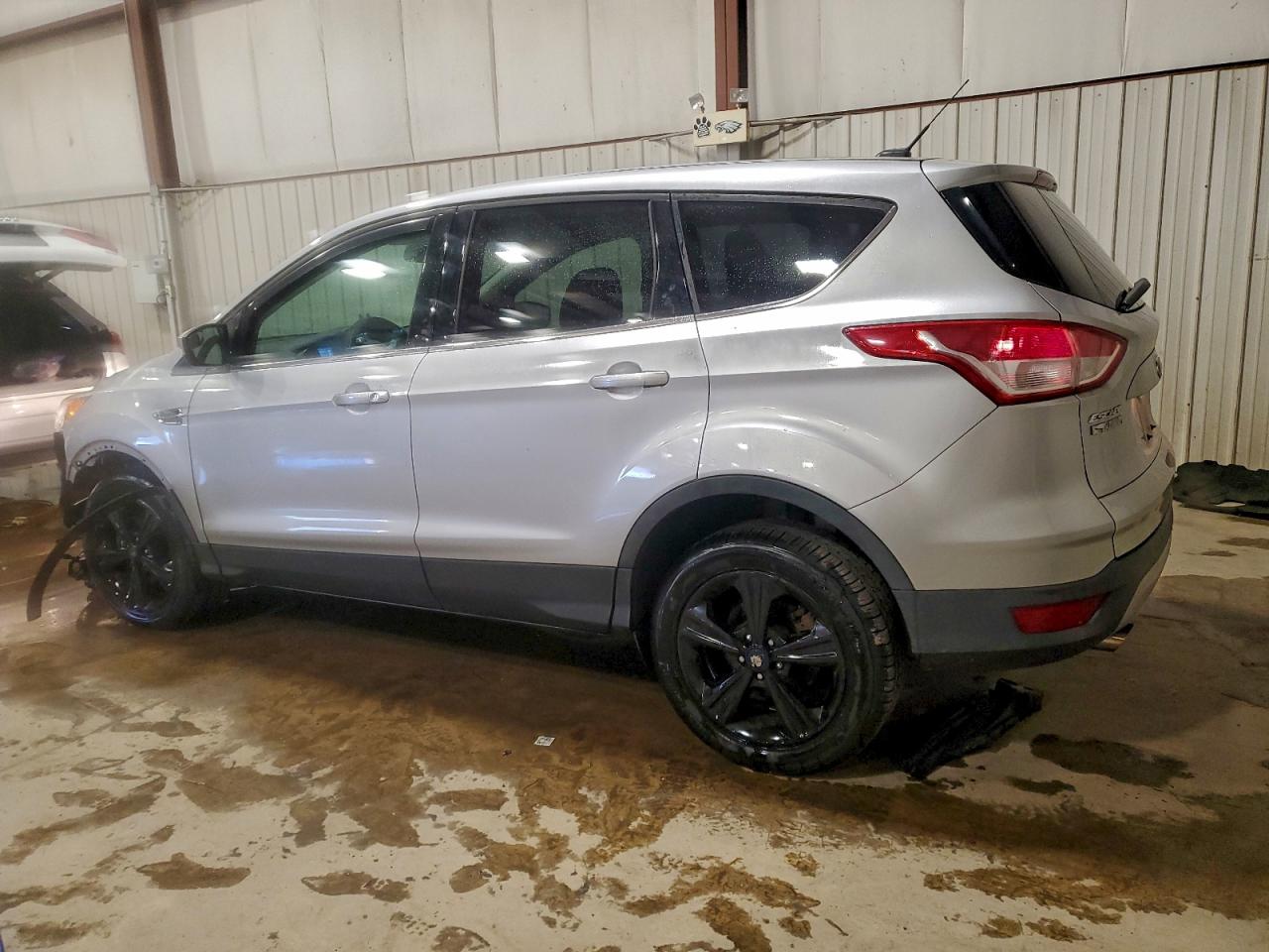 2014 FORD ESCAPE SE photo 2