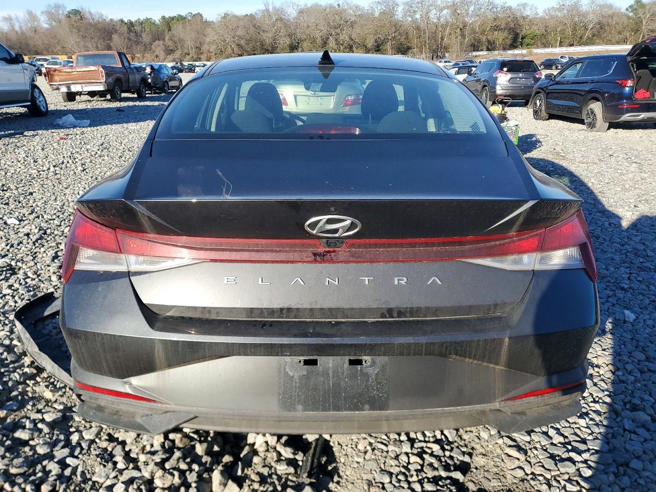 2023 HYUNDAI ELANTRA SEL photo 6