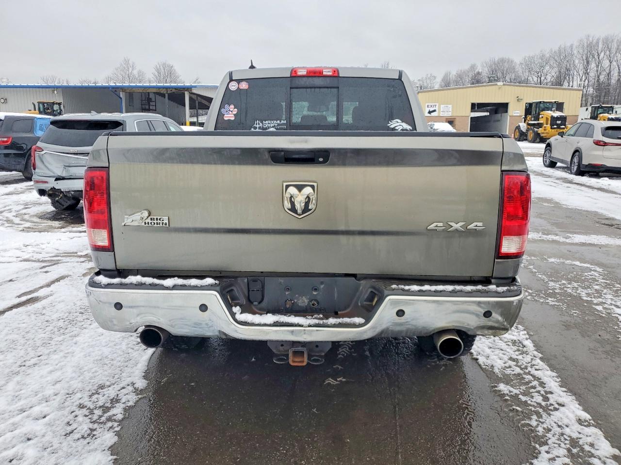 2013 RAM 1500 SLT photo 6