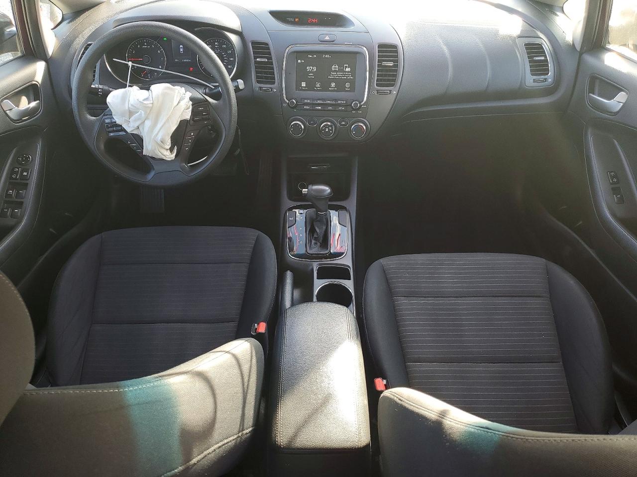 2018 KIA FORTE LX photo 15