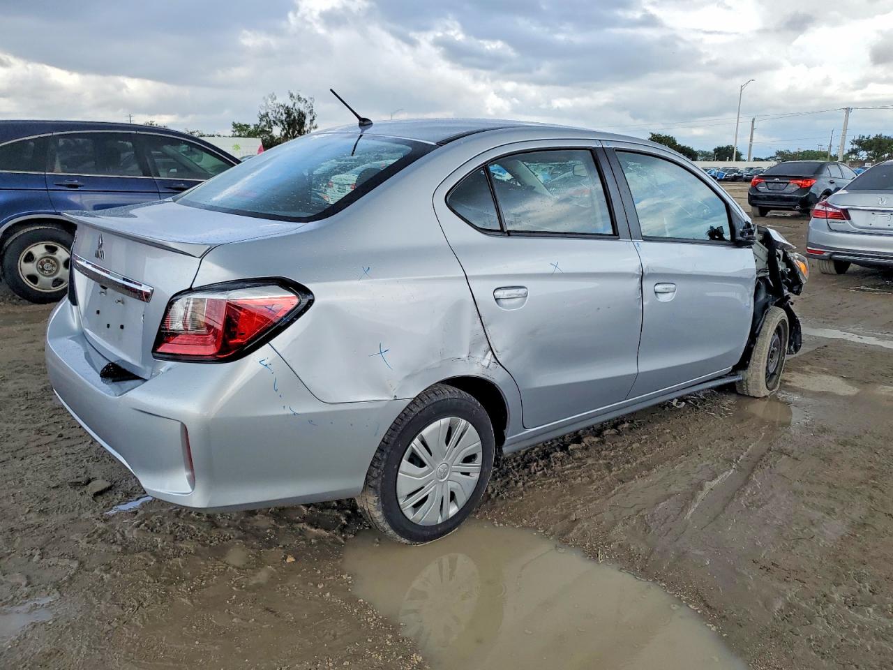 2024 MITSUBISHI MIRAGE G4 ES photo 5