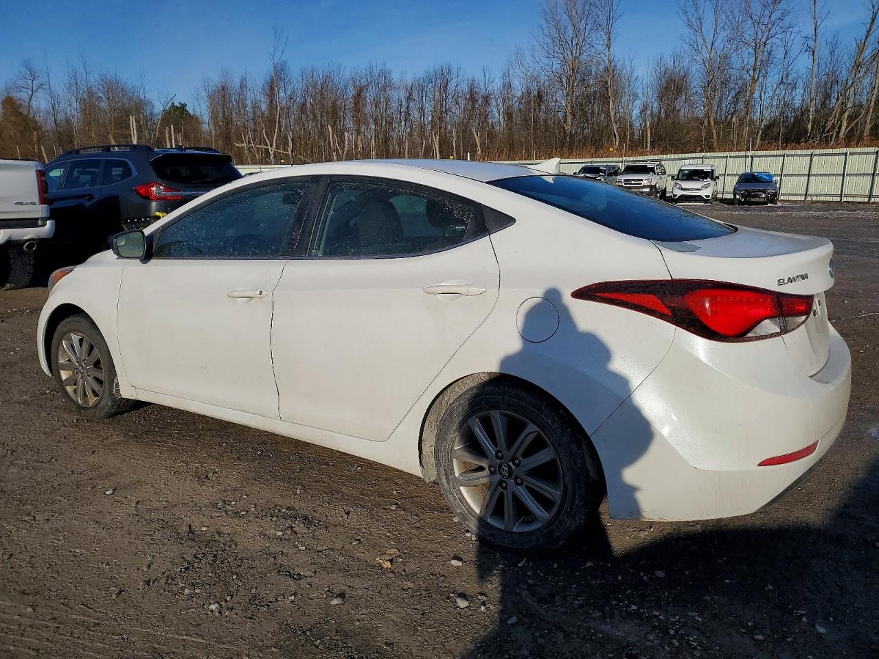 2015 HYUNDAI ELANTRA SE photo 2