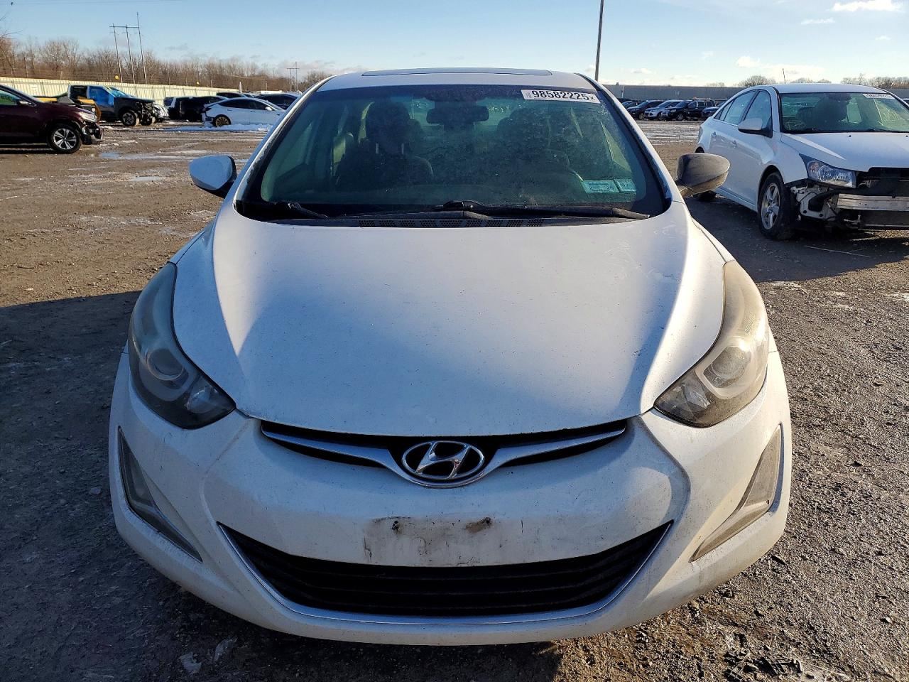 2015 HYUNDAI ELANTRA SE photo 5