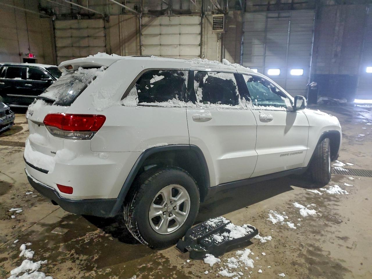 2015 JEEP GRAND CHEROKEE LAREDO photo 3